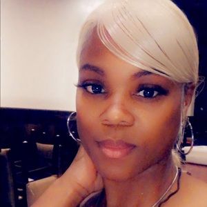 Meet your Posher, Misty